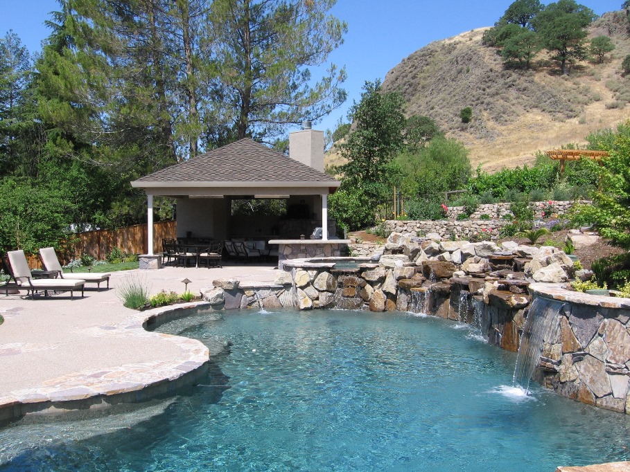 Swimming pool maintenance service San Ramon